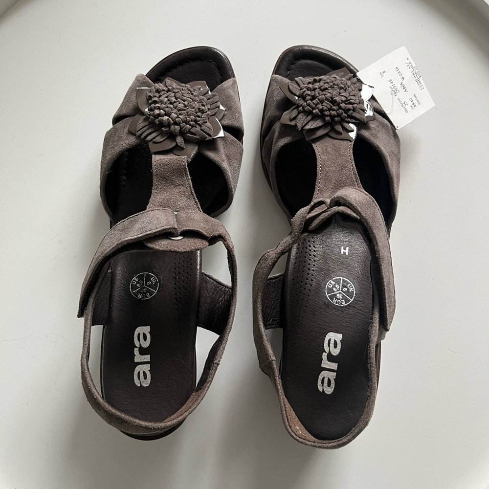 NEW ARA Germany Leather Sandal Size EU 39/US 8.5